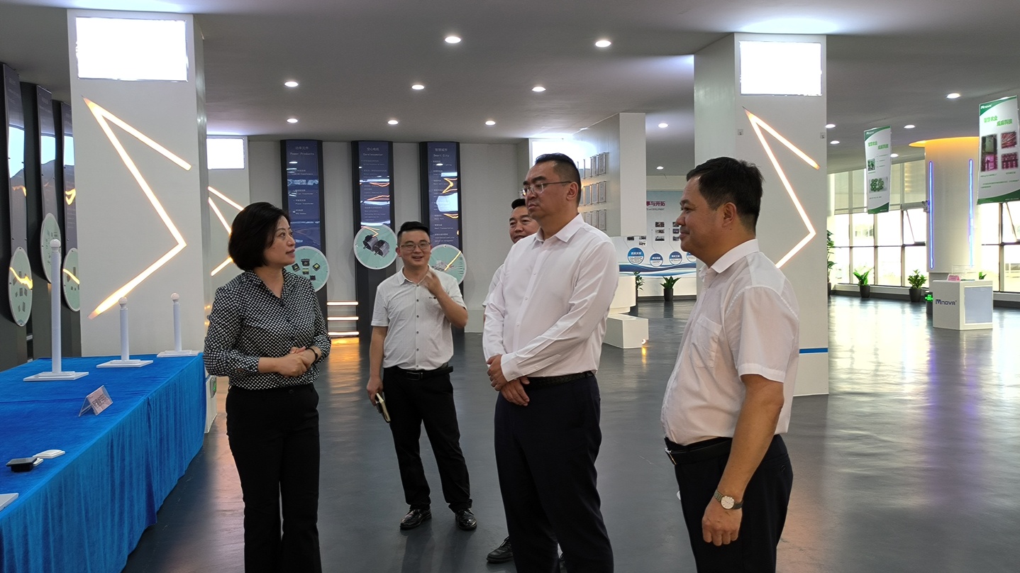 8月10日，安旅集團董事長吳宏建到公司調(diào)研1.jpg