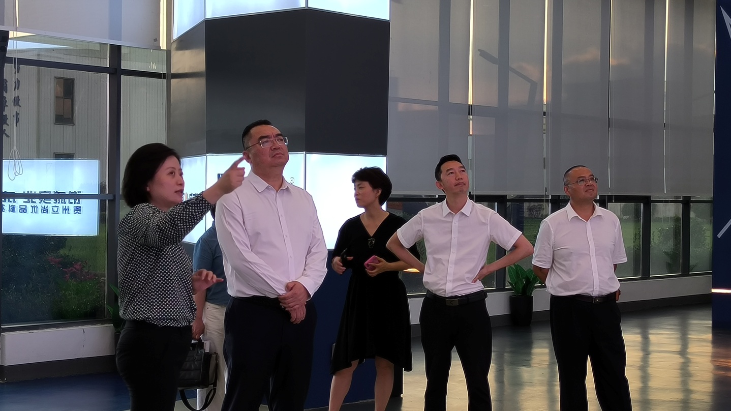 8月10日，安旅集團董事長吳宏建到公司調(diào)研3.jpg